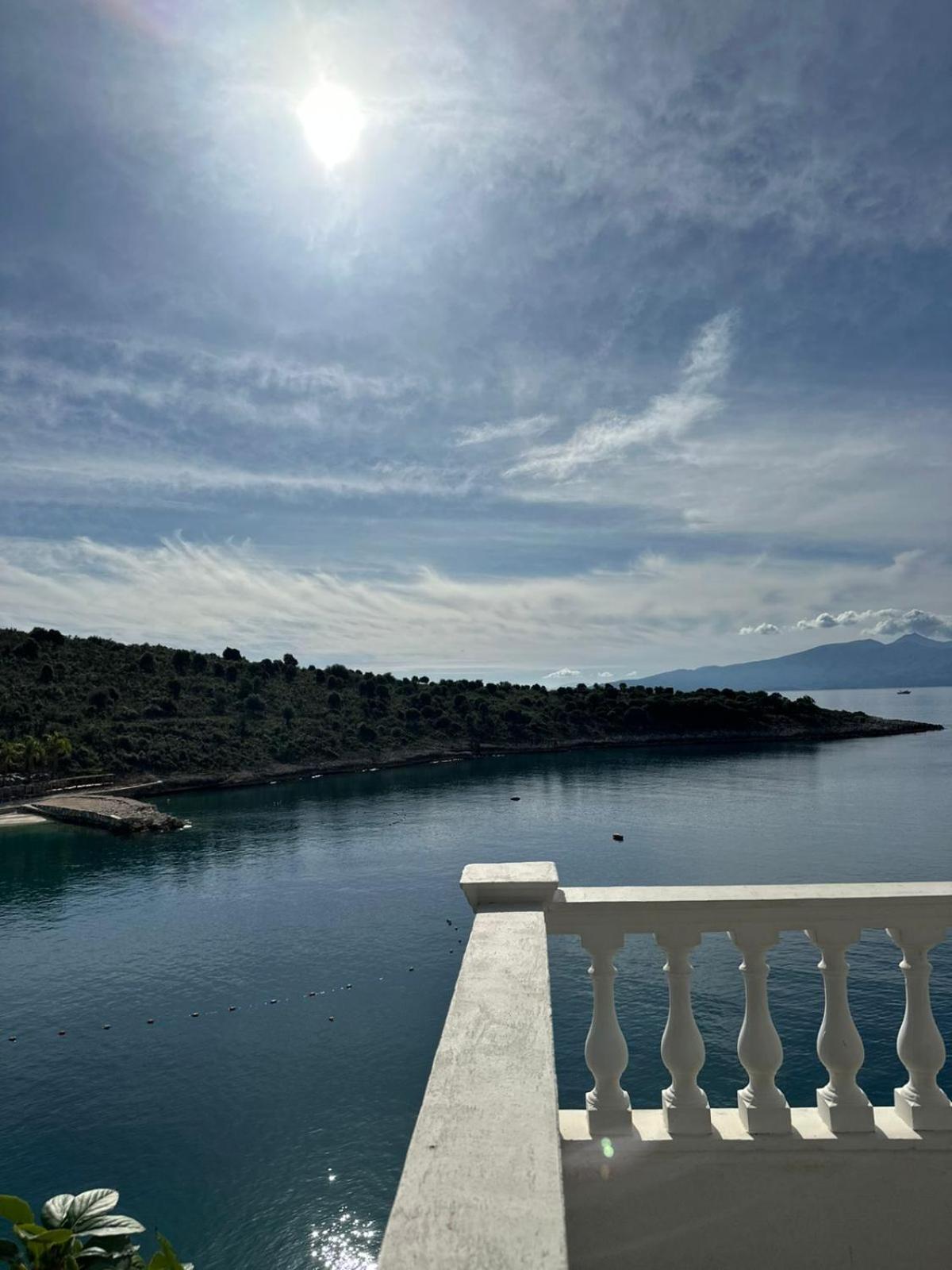Luxury Villa Alisja Sarande With Private Beach المظهر الخارجي الصورة