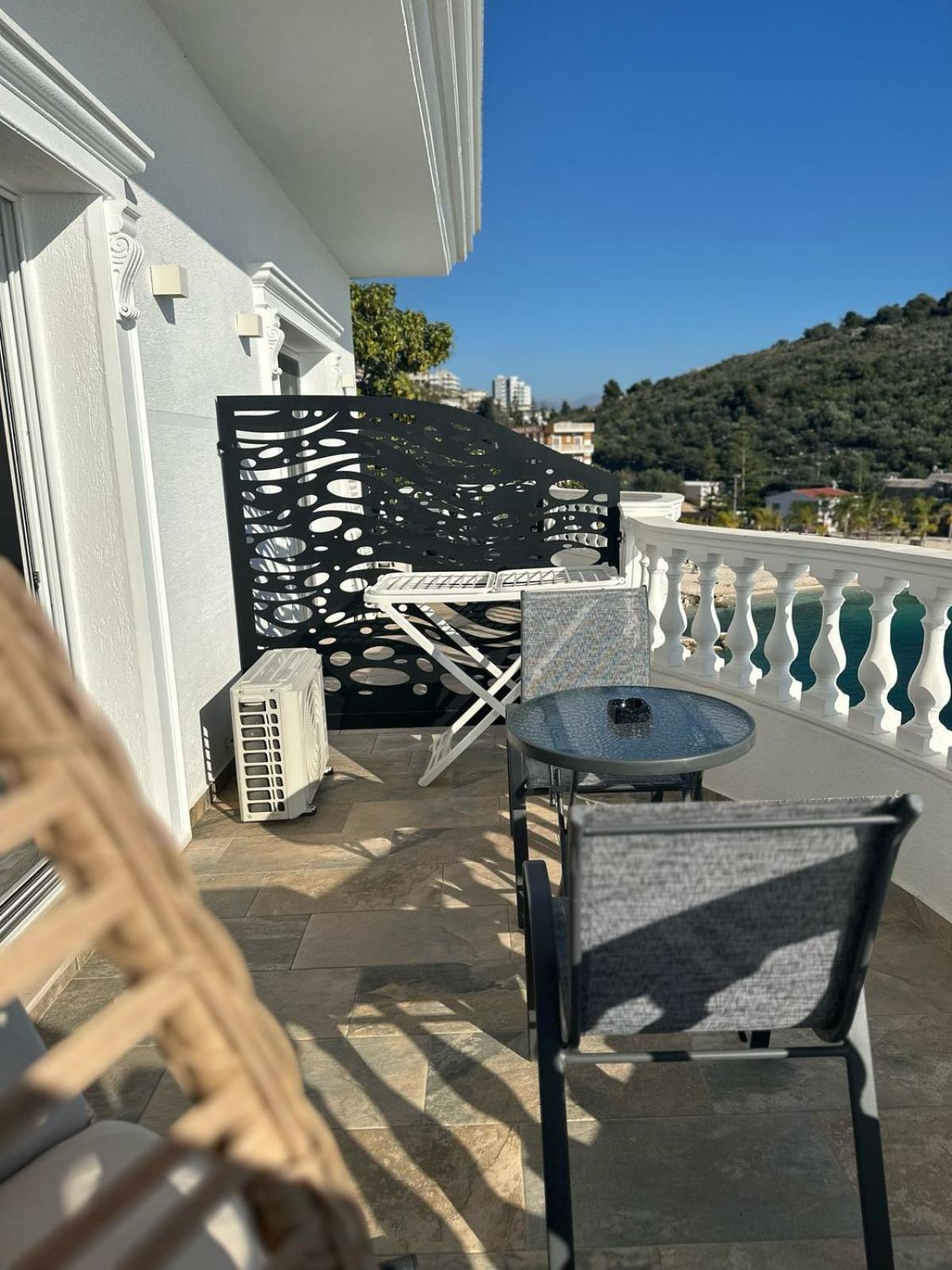 Luxury Villa Alisja Sarande With Private Beach المظهر الخارجي الصورة